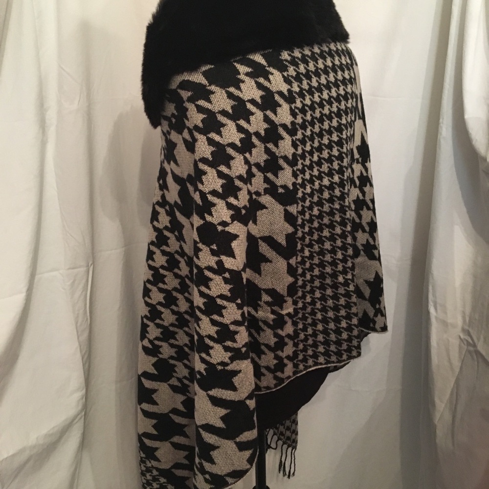 Houndstooth Wrap - Picture 7 of 8